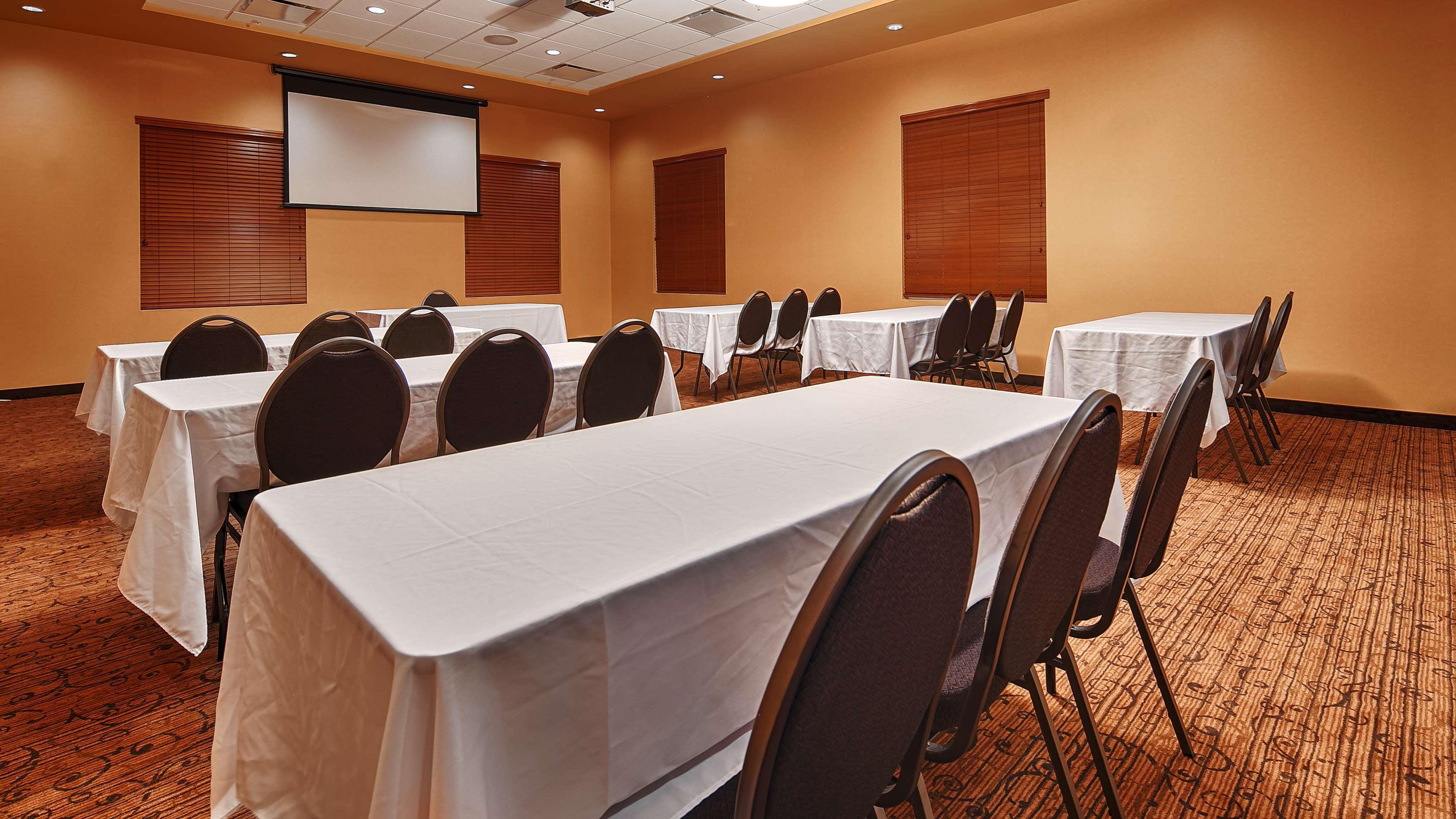 Best Western Plus, Bathurst Hotel & Suites Exterior photo