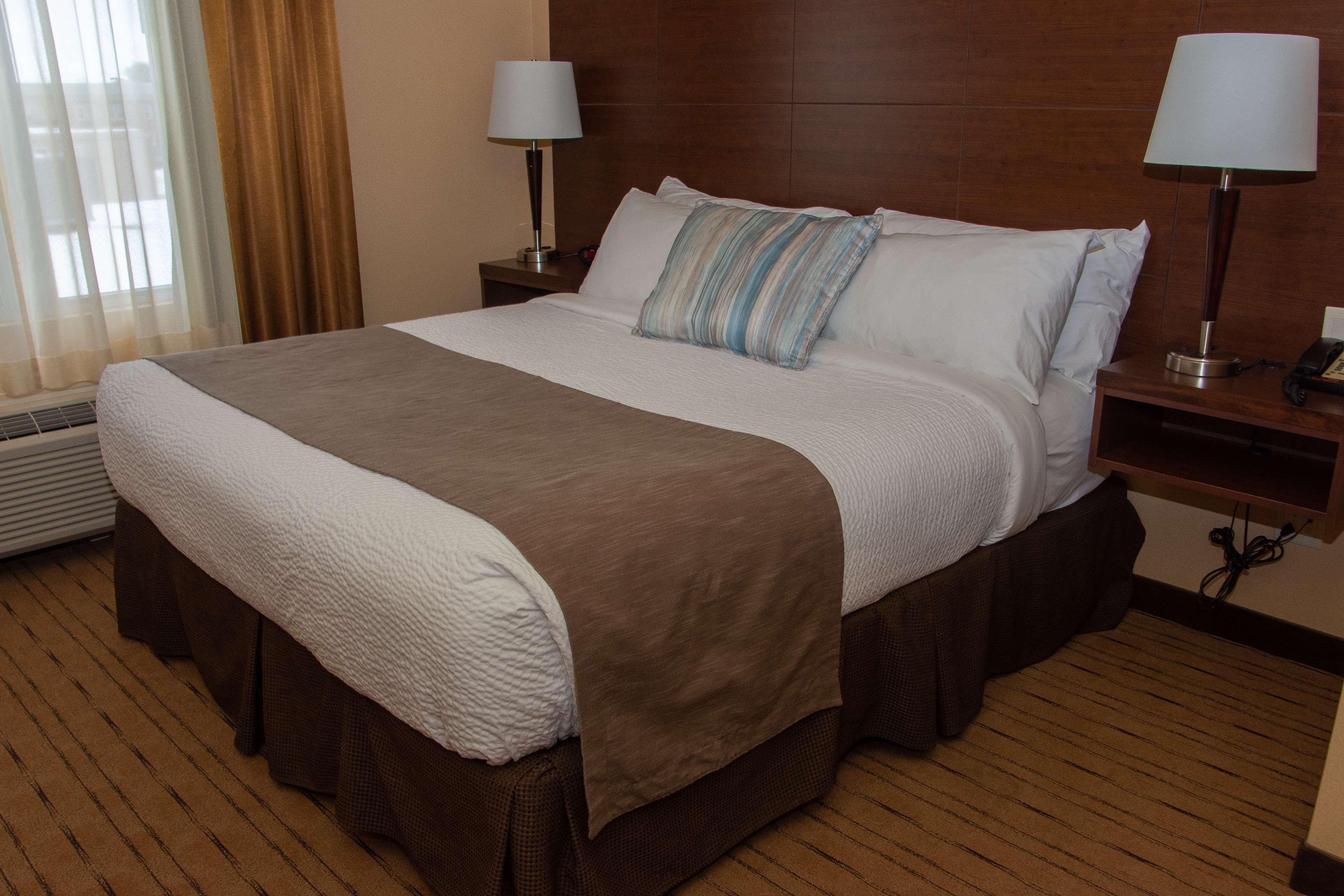 Best Western Plus, Bathurst Hotel & Suites Exterior photo